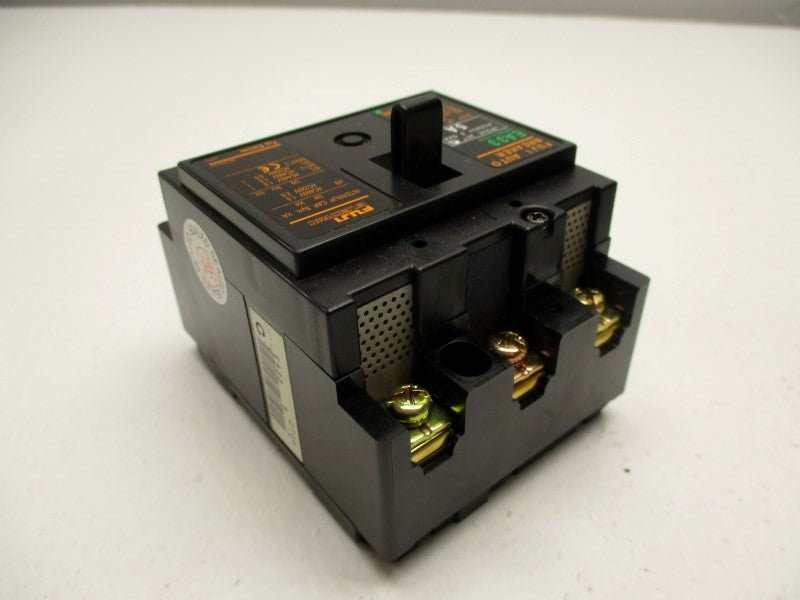 FUJI ELECTRIC EA33 BB3AEA-005 5A 3P 220VAC NSMP