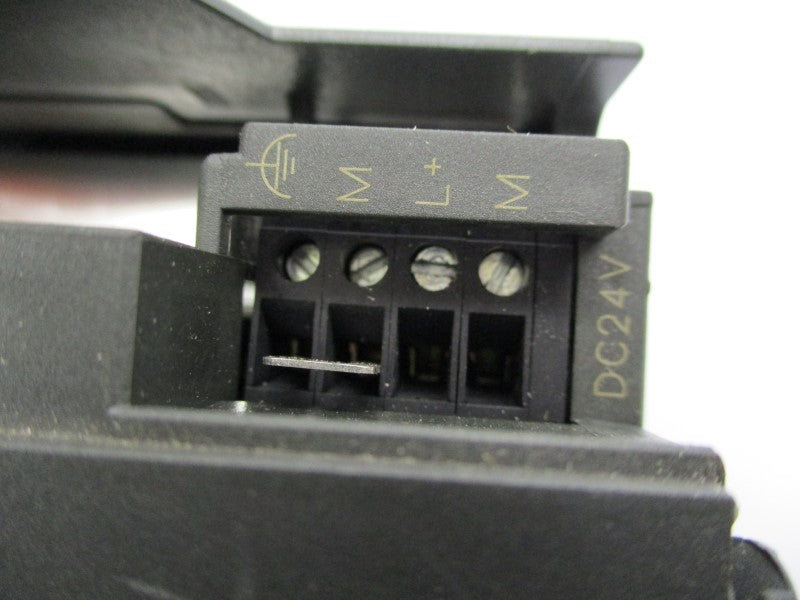 SIEMENS 6ES7153-1AA03-0XB0 (NO ACCESSORY) UNMP