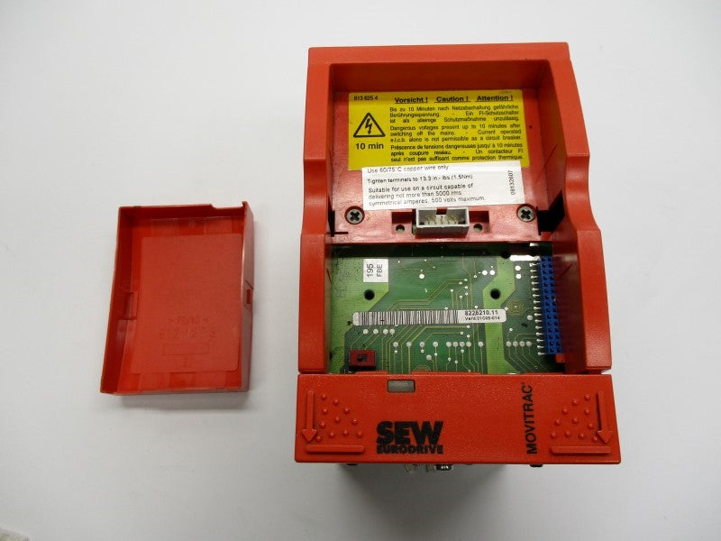 SEW EURODRIVE MOVITRAC 31C011-503-4-00 UNMP