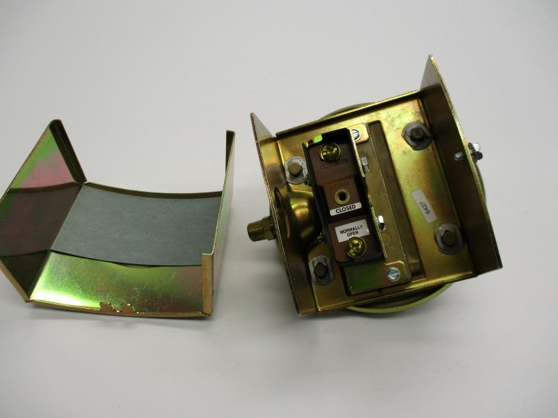 DWYER 1823-20 (AS PICTURED) NSNP