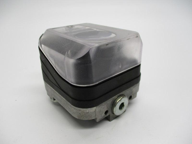 KROM SCHRADER  DG6U-3 84447250 NSNP