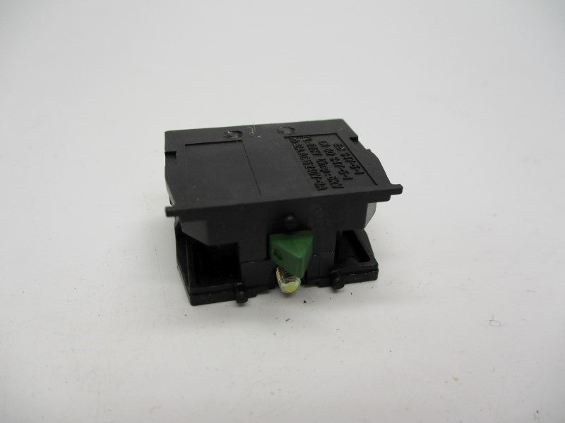 TELEMECANIQUE ZB2-BE101 UNMP