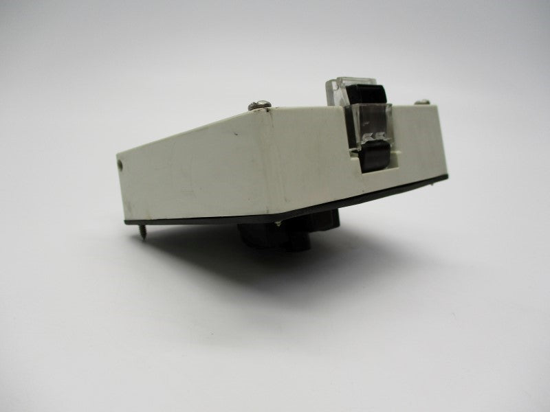 CLIPSAL 56C315RC 15A 250V UNMP