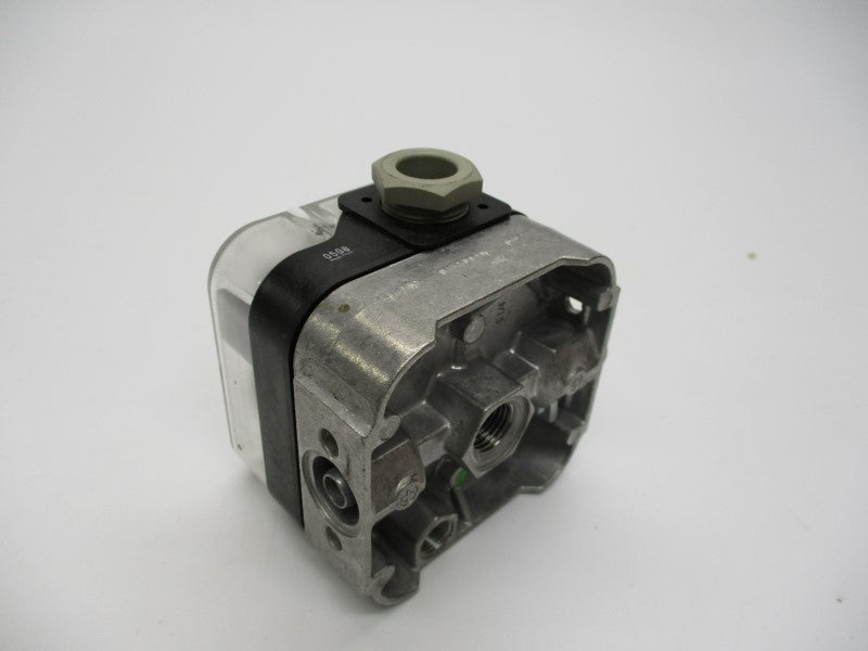 DUNGS LGW10A4 250VAC 10A NSNP