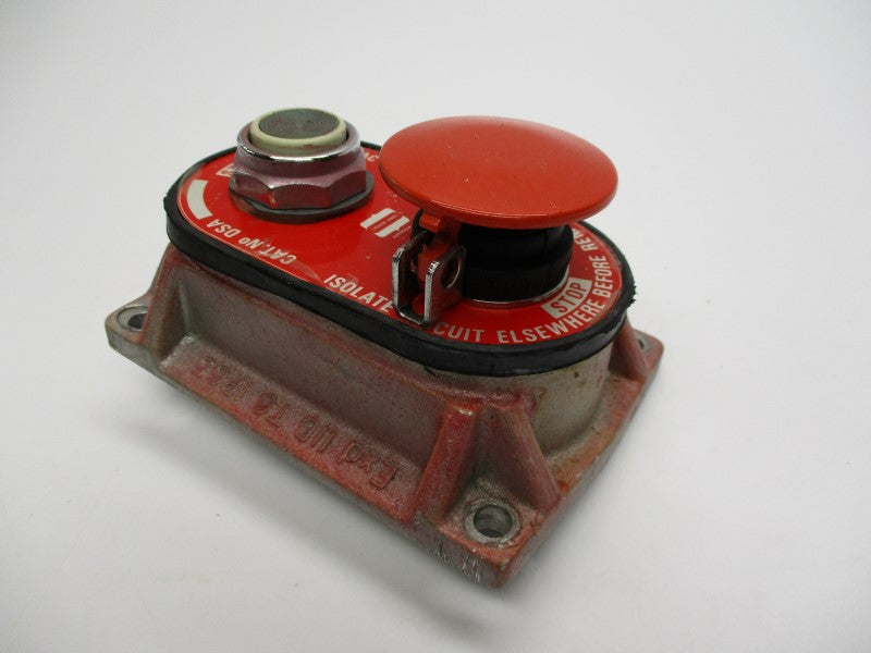 CROUSE-HINDS DSA (BLACK BUTTON) UNMP