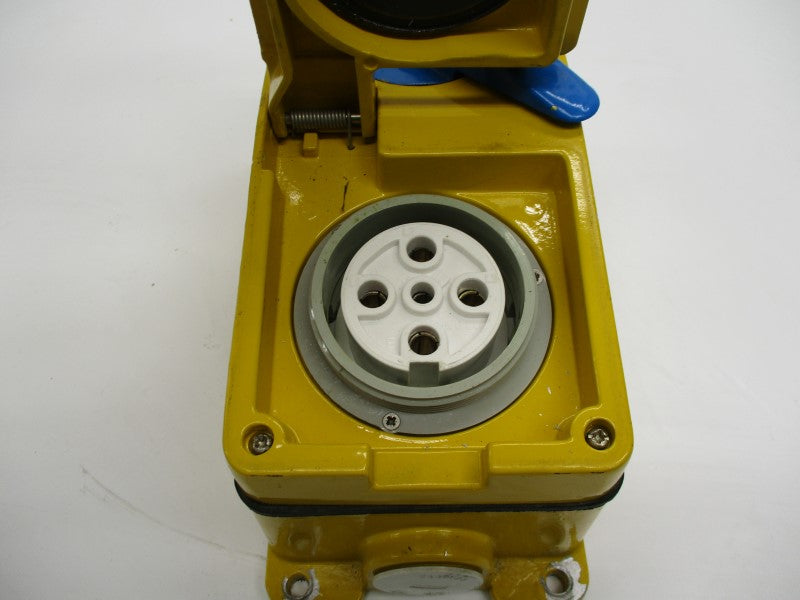 WILCO WMC532 32A 500VAC UNMP