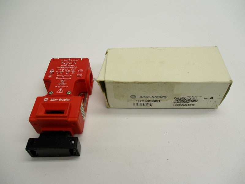 ALLEN BRADLEY 440K-T11207 SER. A NSMP