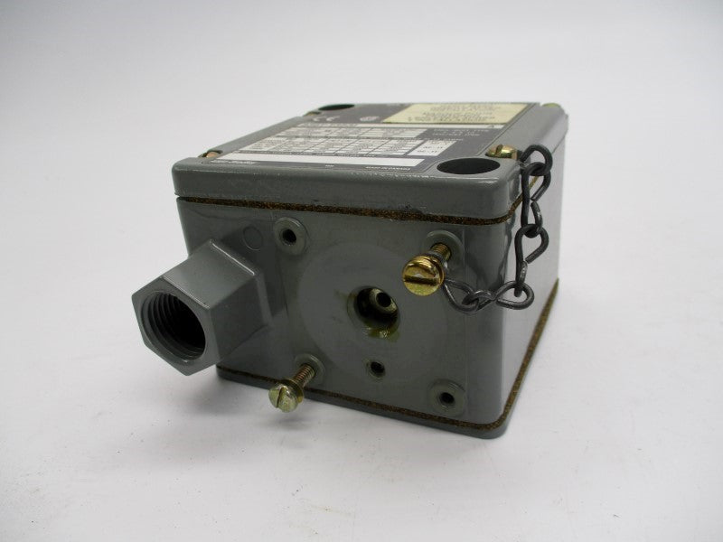 ALLEN BRADLEY 836T-T353J SER. A (AS PICTURED) NSMP
