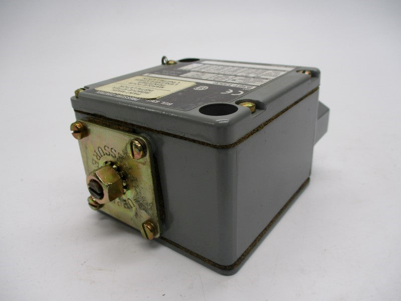 ALLEN BRADLEY 836T-T353J SER. A (AS PICTURED) NSMP