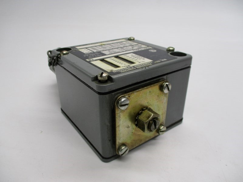 ALLEN BRADLEY 836T-T301J SER. CB UNMP