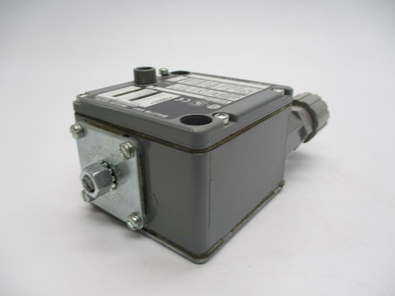ALLEN BRADLEY 836T-T253J SER. A UNMP