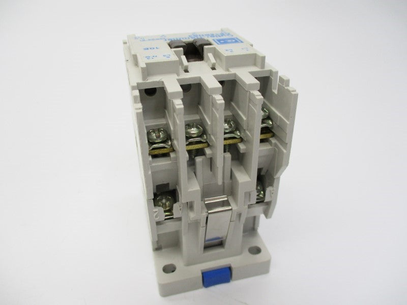 CUTLER HAMMER CE15BNS3 24VDC UNMP