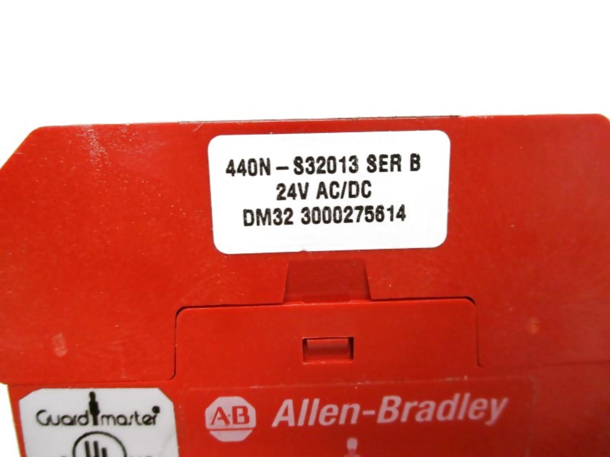 ALLEN BRADLEY 440N-S32013 SER. B 24V NSNP