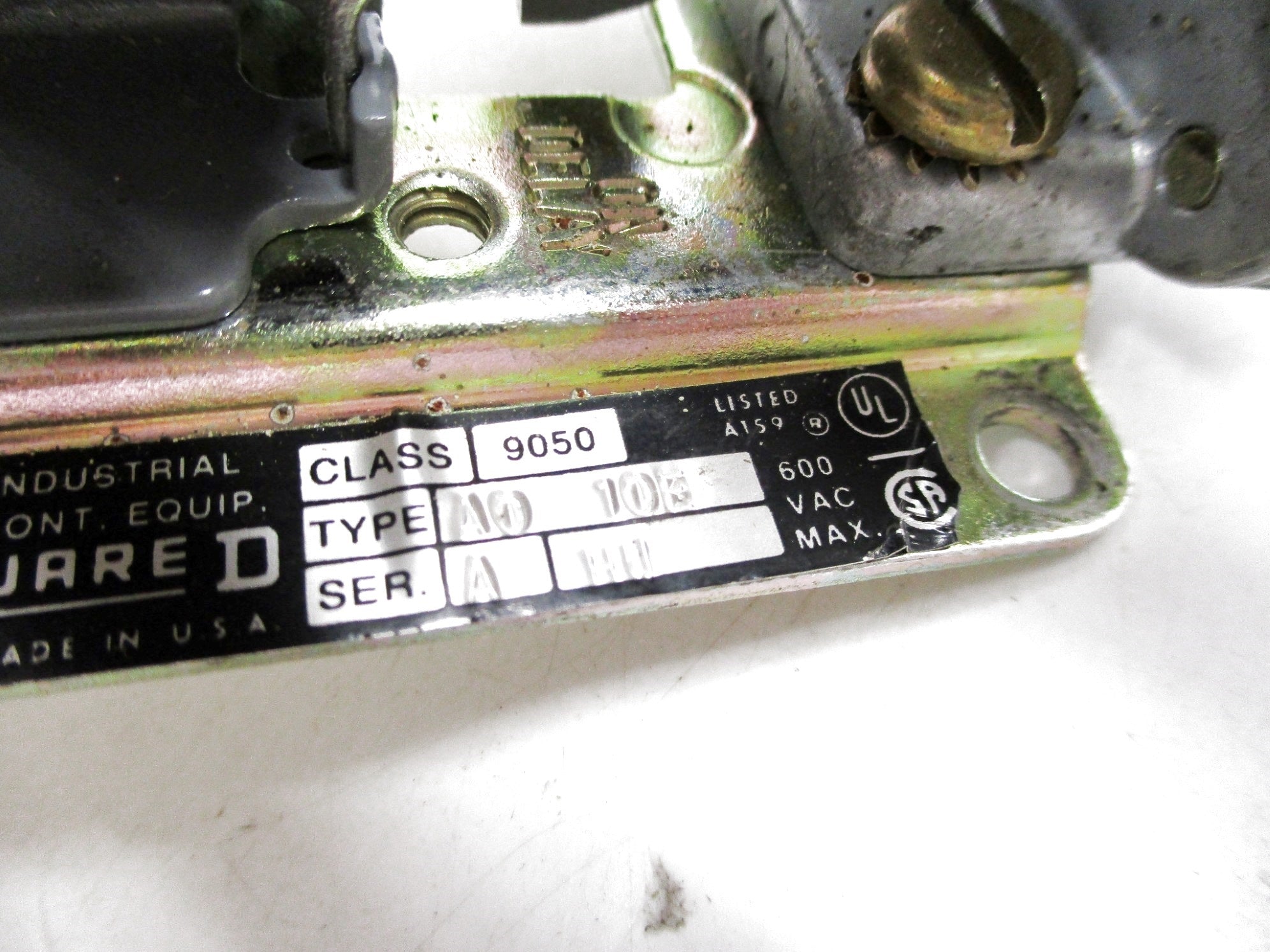 SQUARE D 9050AO10E SER. A 24V UNMP