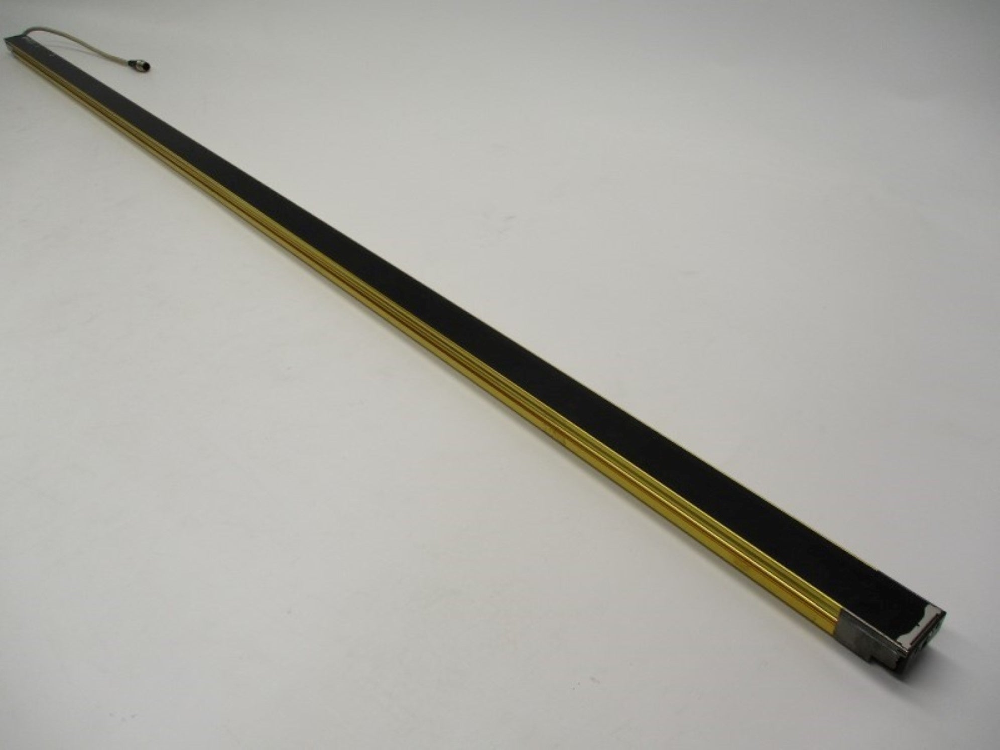 OMRON F3SJ-A1385P20-L UNMP