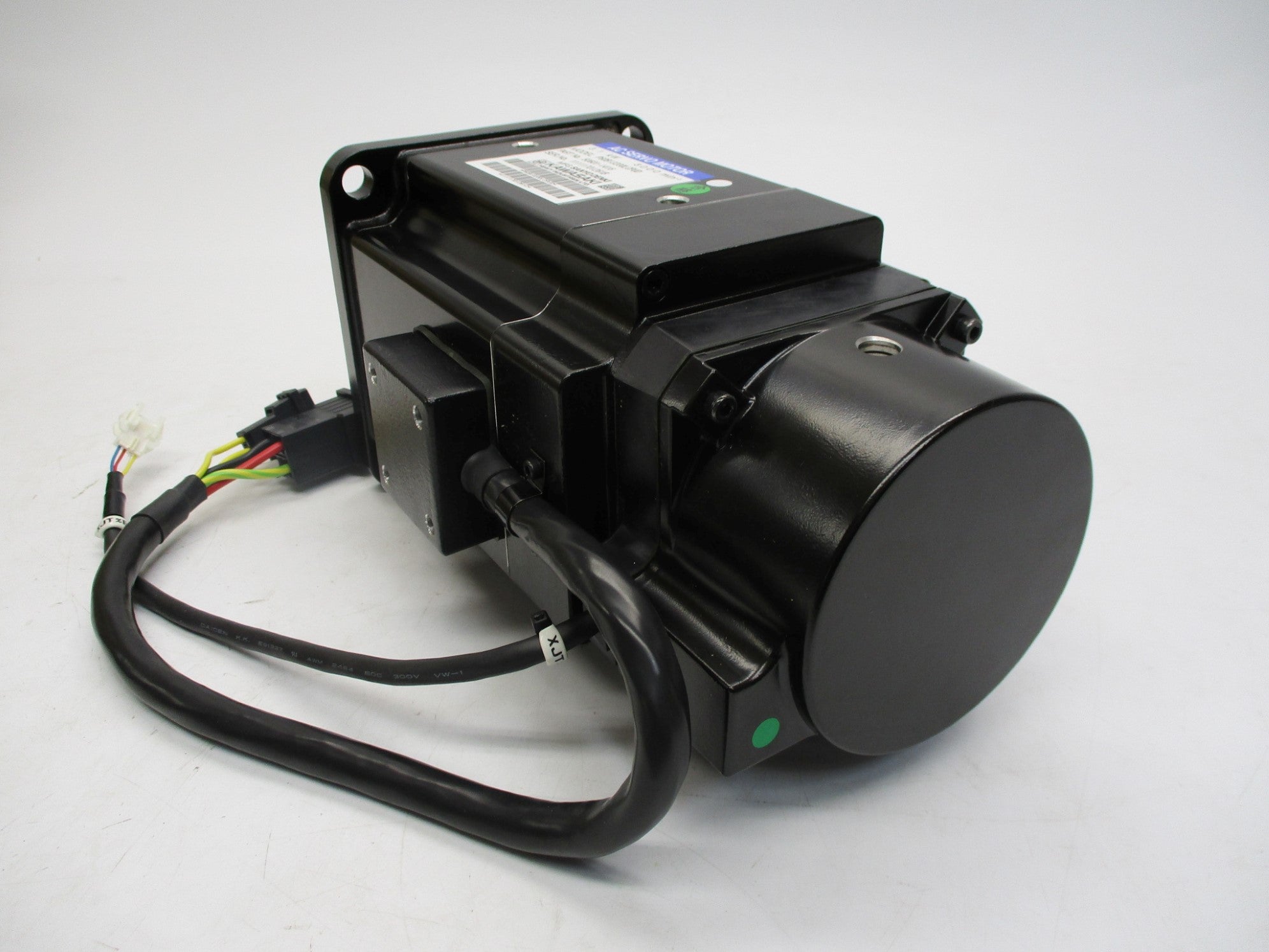 SANYO DENKI P60B13200LCPUD NSMP