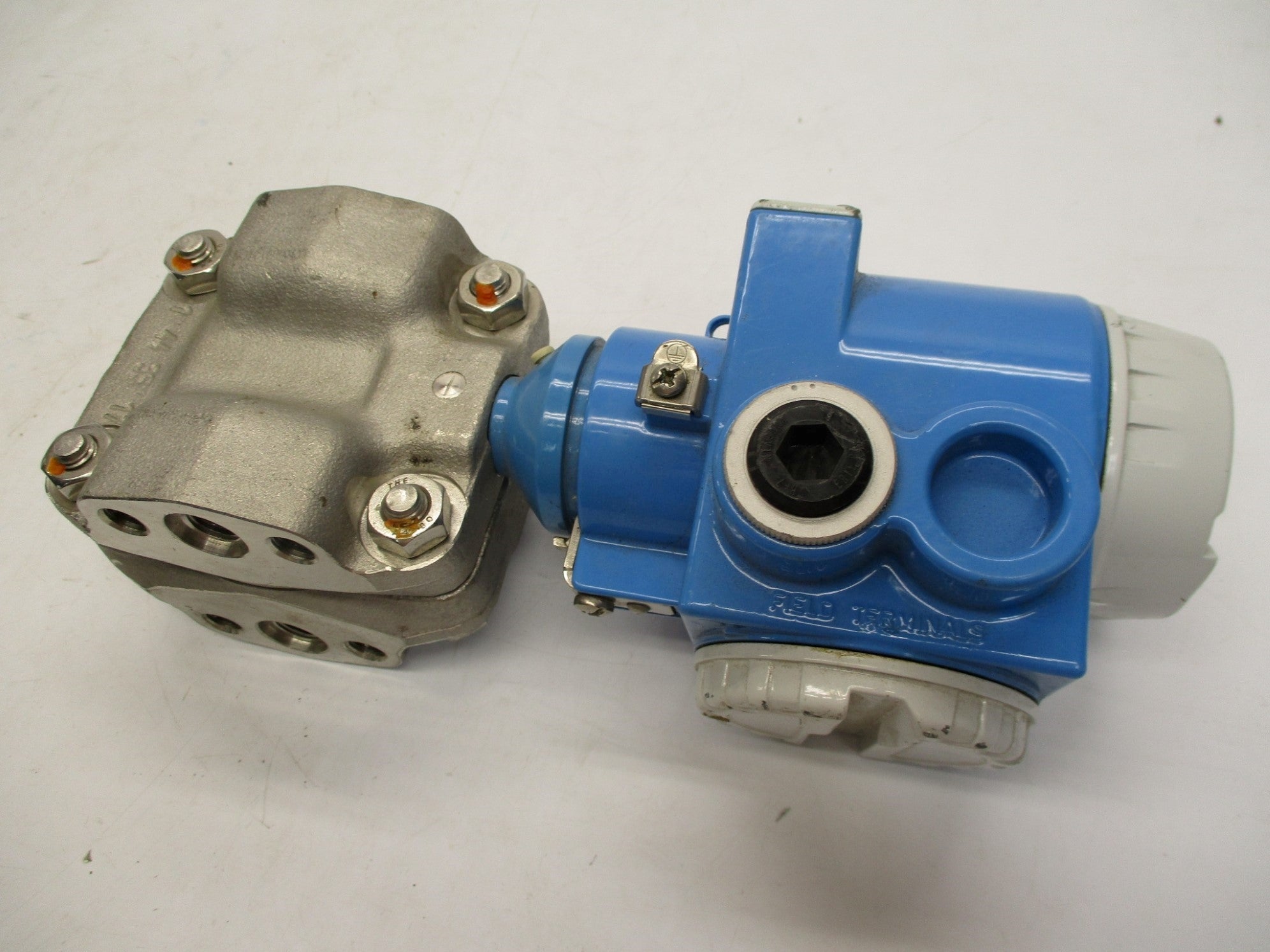 ENDRESS+HAUSER PMD230-22B3F4EH4D UNMP