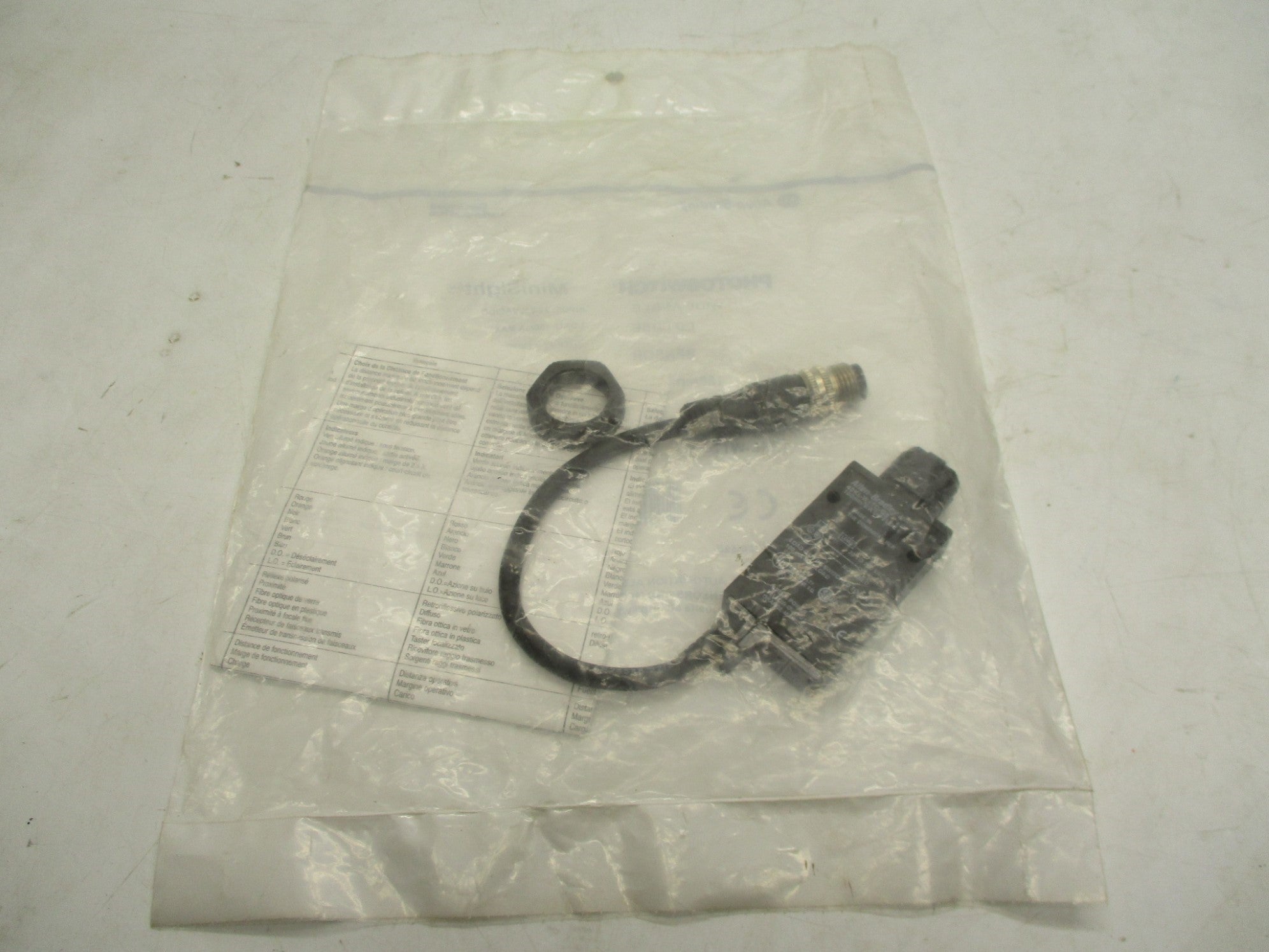ALLEN BRADLEY 42KL-W1TC-G3 SER. A (WH) NSMP