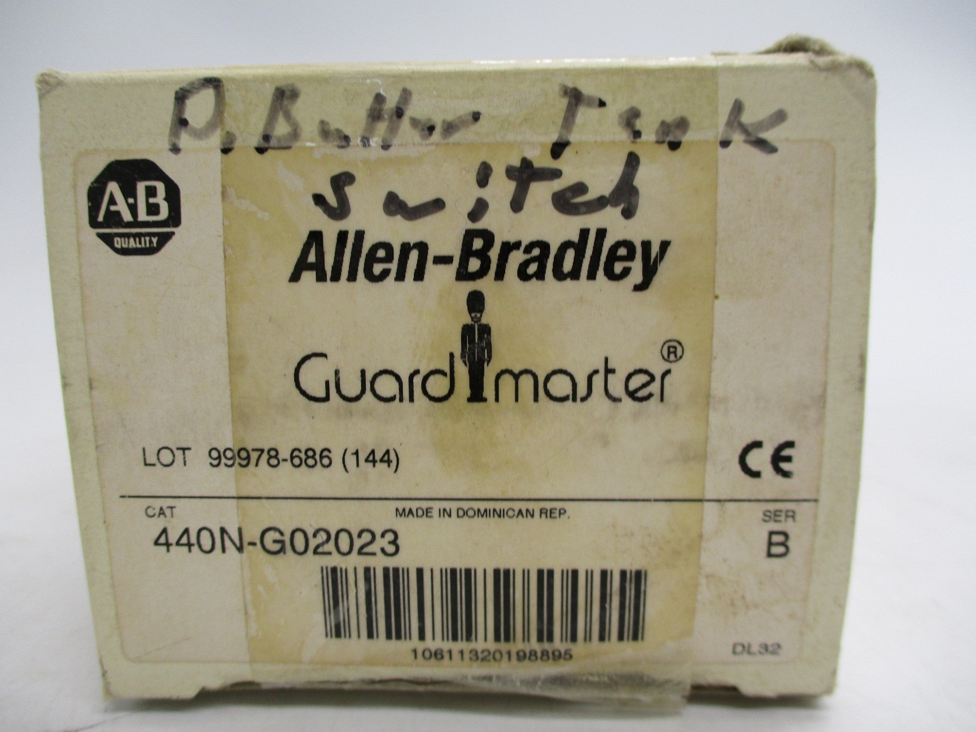 ALLEN BRADLEY 440N-G02023 SER. B (WH) NSMP