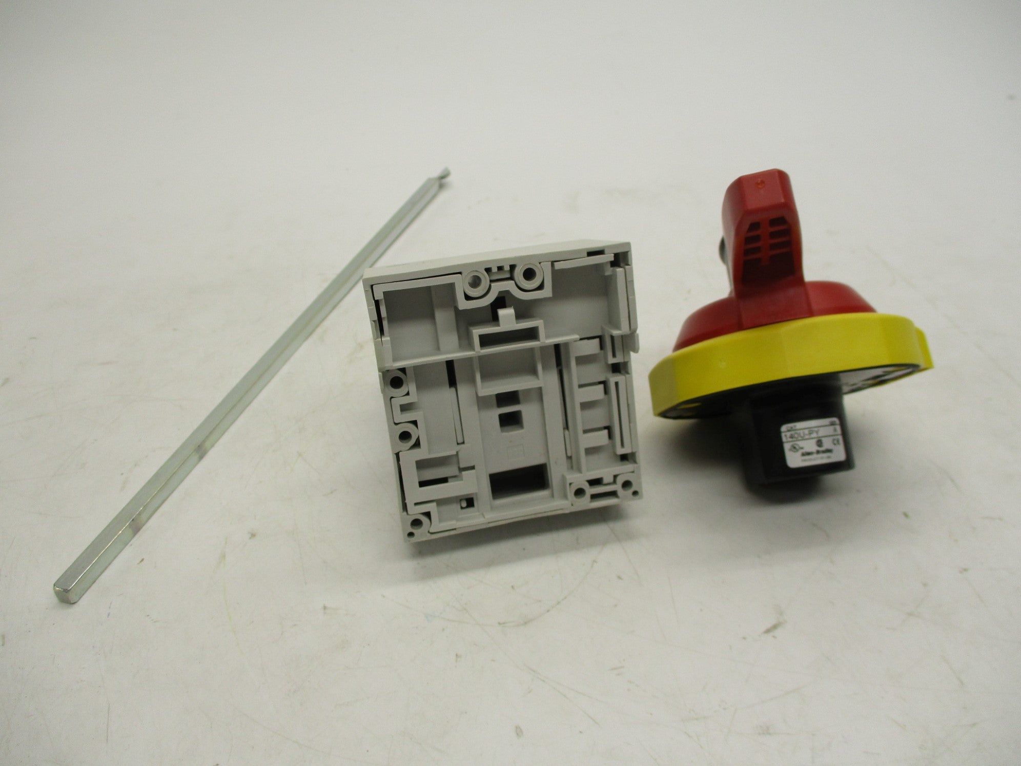 ALLEN BRADLEY 140G-G-RVM12R SER. A (BR/WH) NSMP