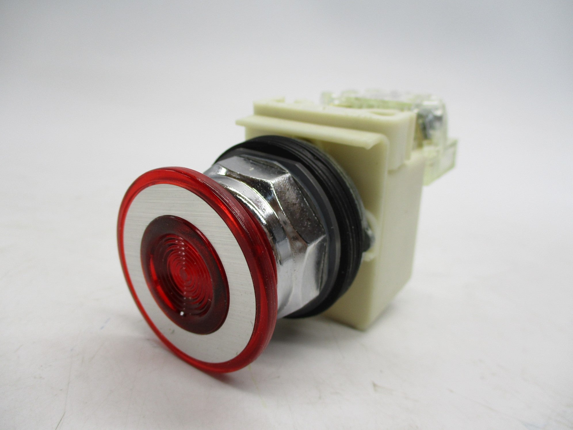 SCHNEIDER ELECTRIC 9001KR9P38RH13 NSMP