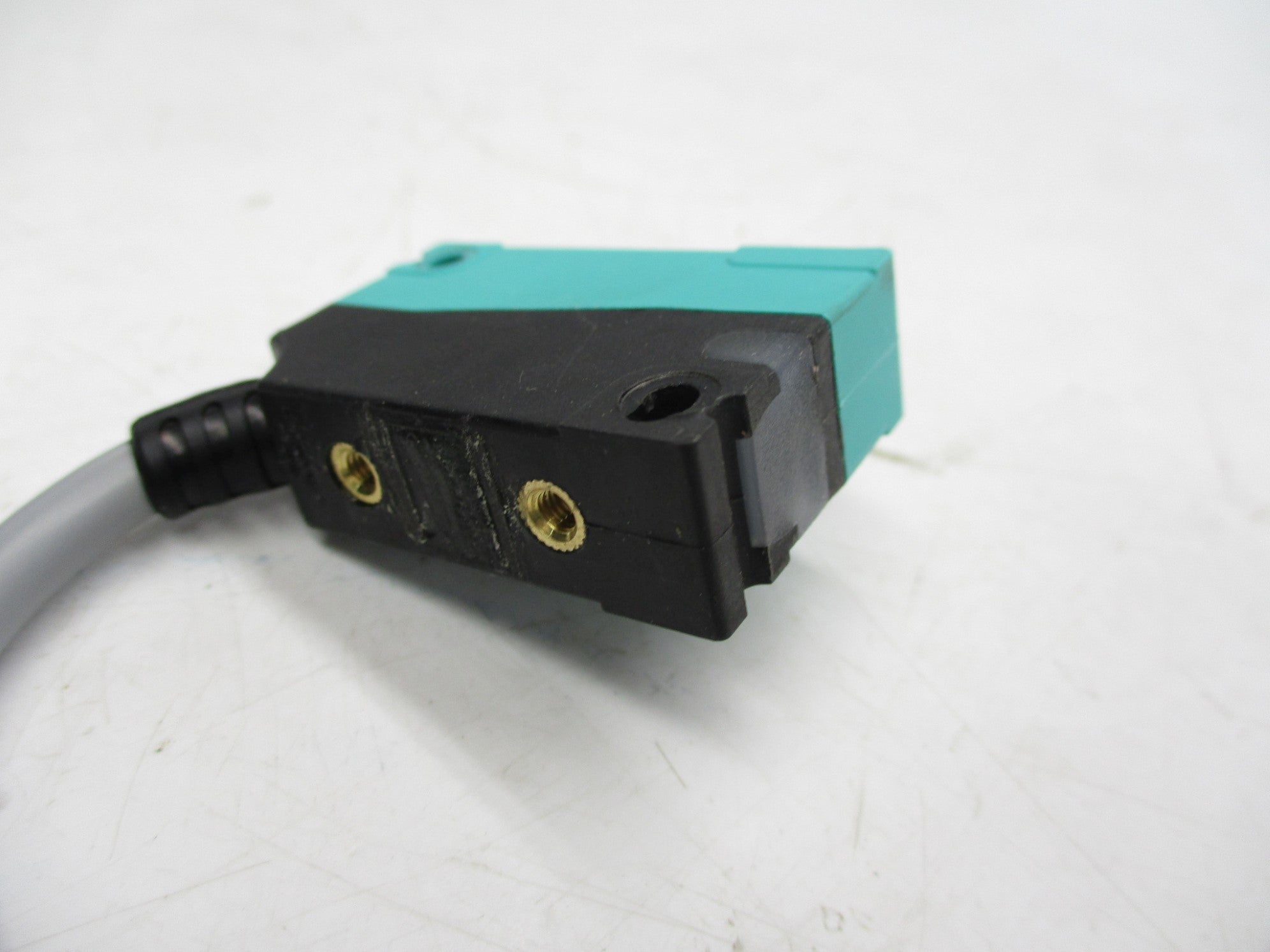 PEPEPRL+FUCHS NBB4-F1-A2 UNMP