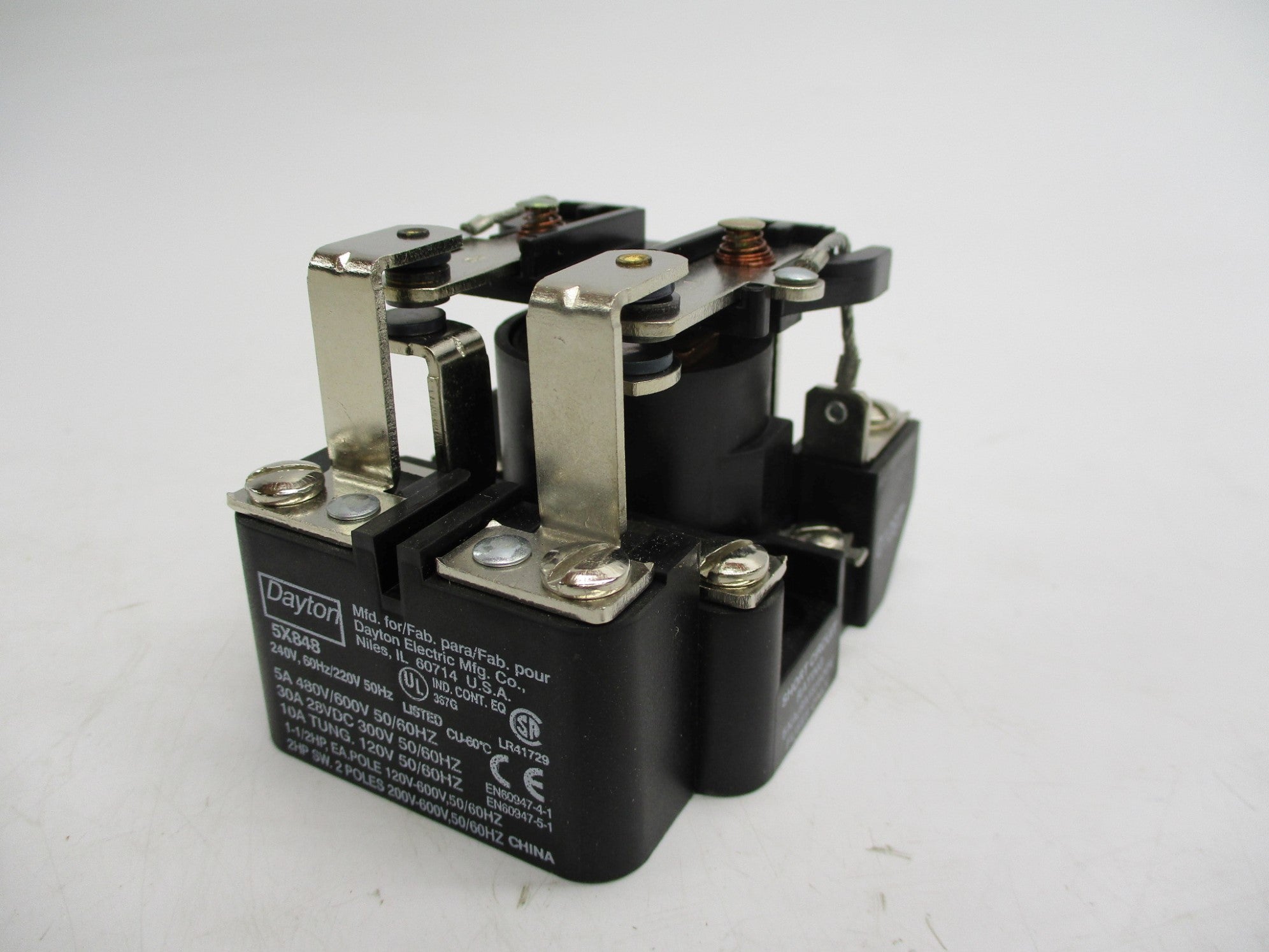 DAYTON 5X848 220/240V NSNP