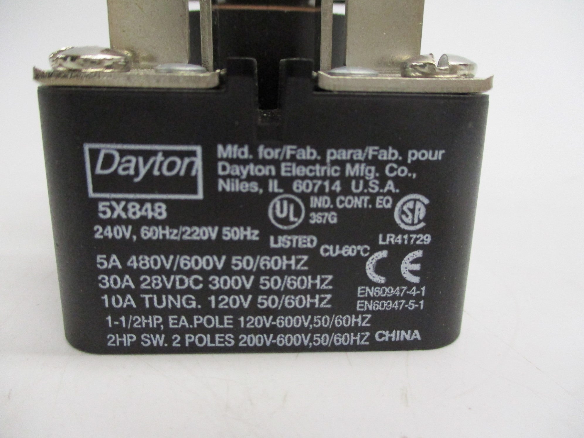DAYTON 5X848 220/240V NSNP