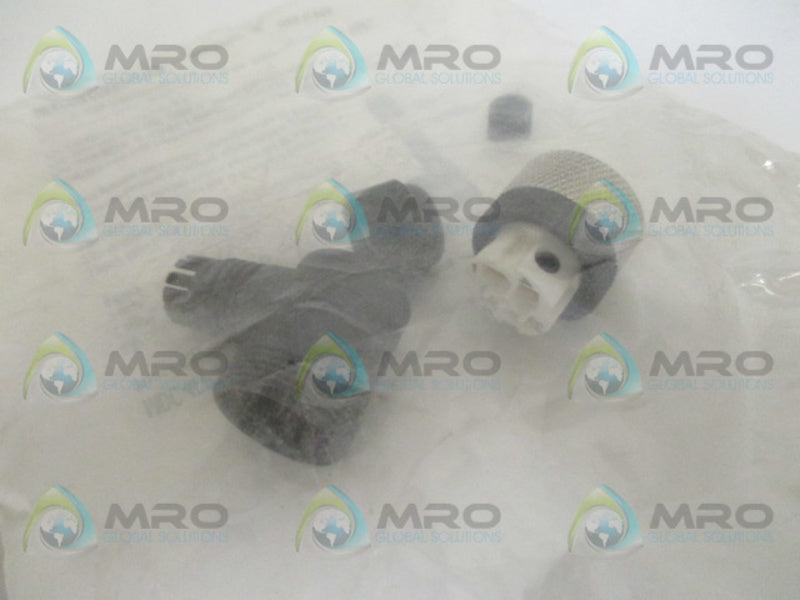 MENCOM MDC-4FP-FW07-R CONNECTOR * NEW IN FACTORY BAG *
