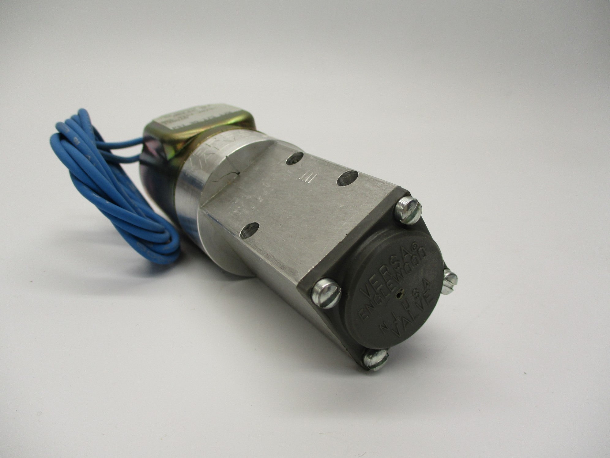 VERSA AKG-4232-2075-120V60 NSNP