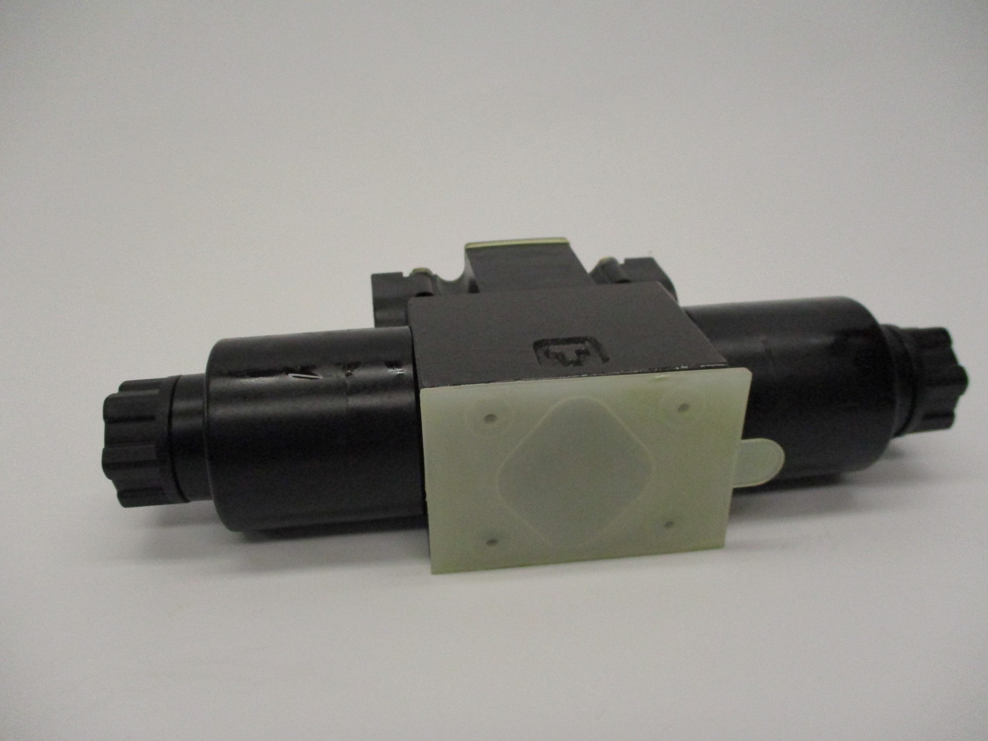 HYVAIR D03S-2F-115A-35 110VAC NSMP