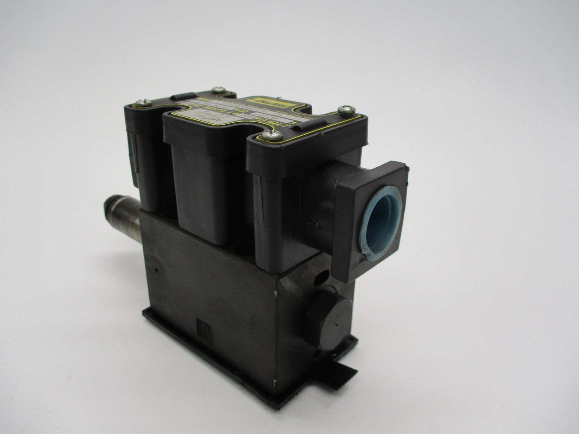 PARKER D1VW20BNYCH-75 120V (AS PICTURED) NSNP