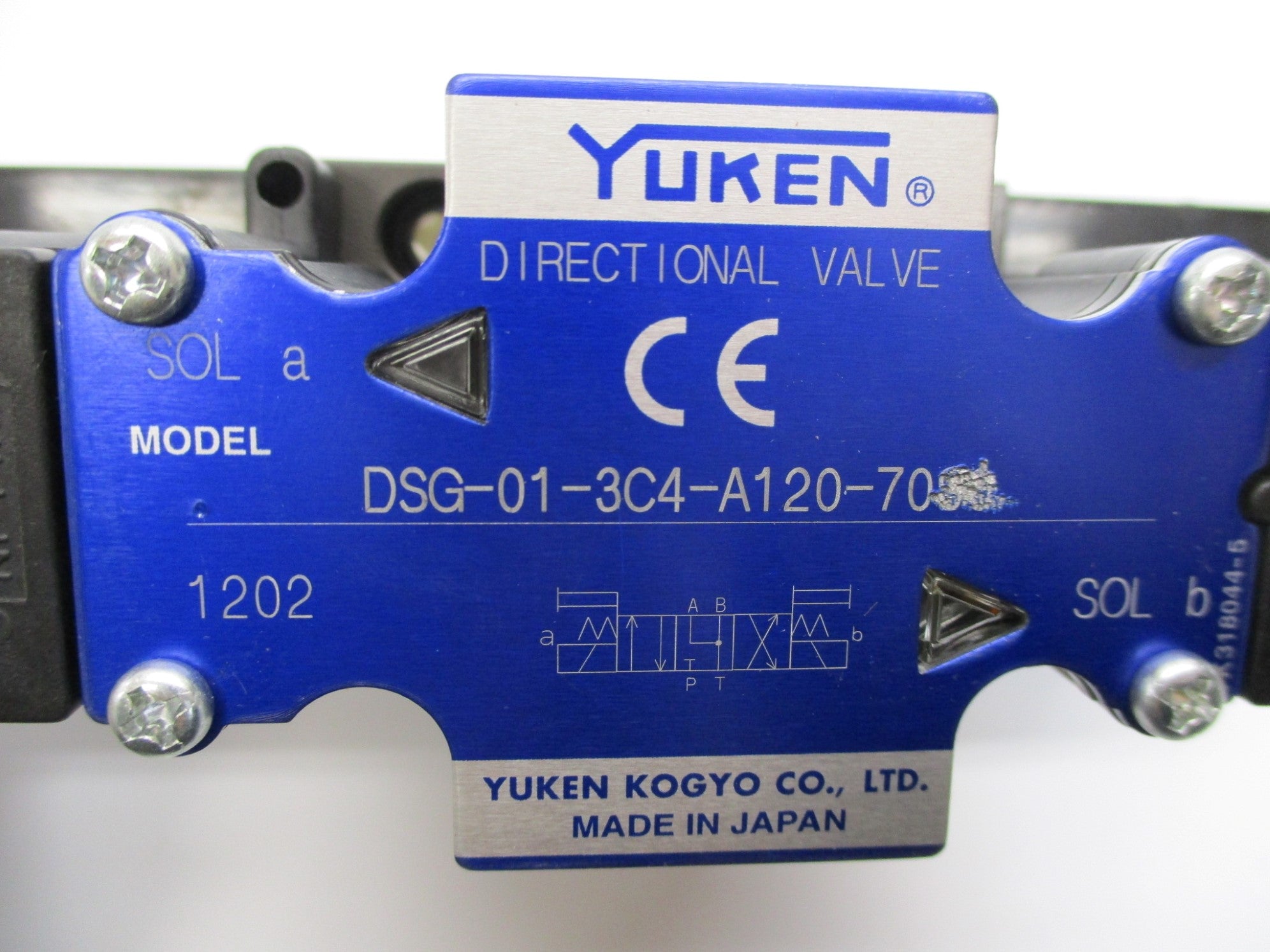 YUKEN DSG-01-3C4-A120-7090 120VAC NSNP