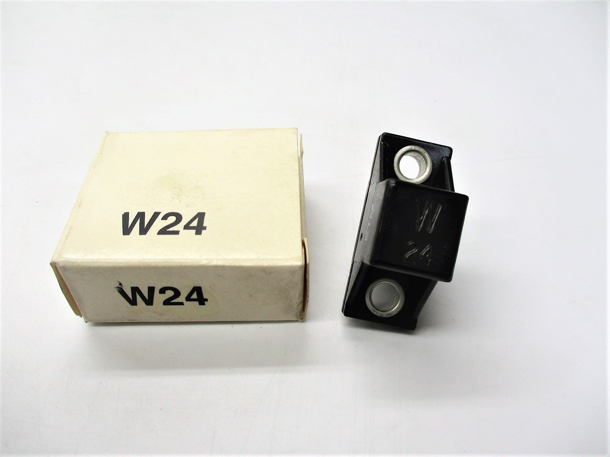 INDUSTRIAL SPARE PART W24 (WH) NSMP