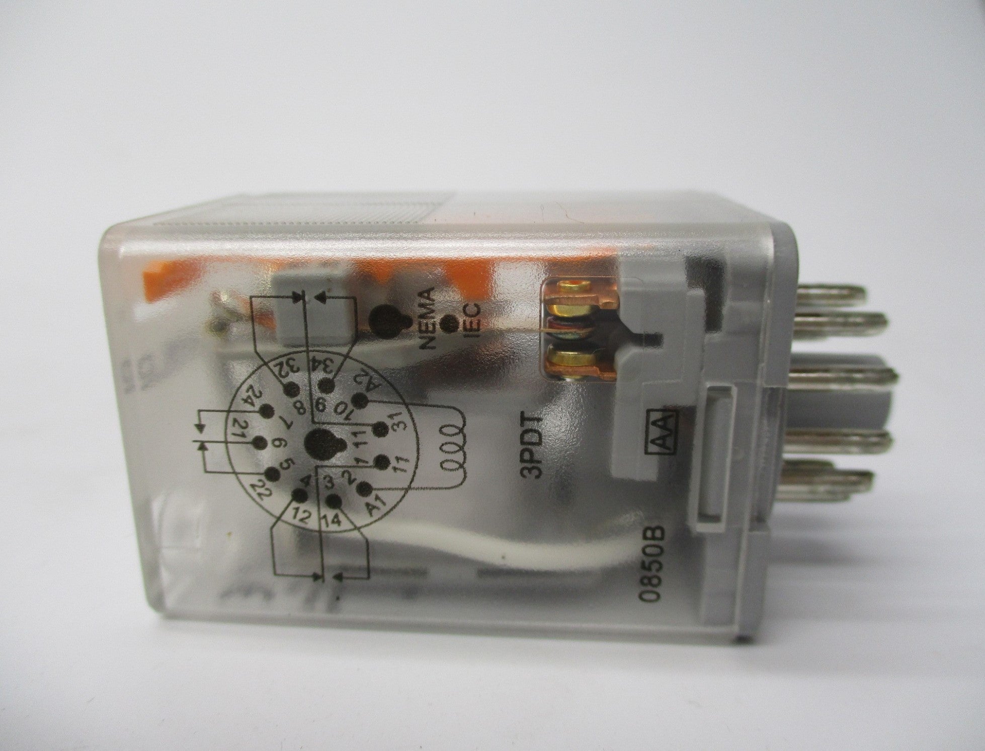 SQUARE D 8501KP13V24 SER. F 240V NSMP