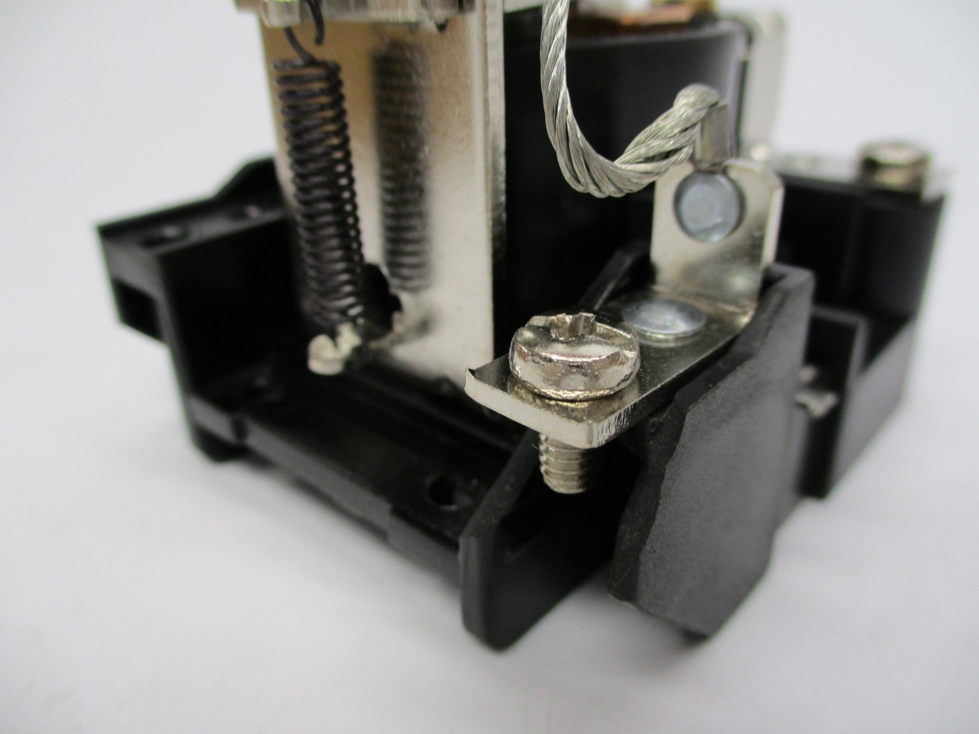 SQUARE D 8501CO15V14 SER. D 24V (AS PICTURED) NSMP