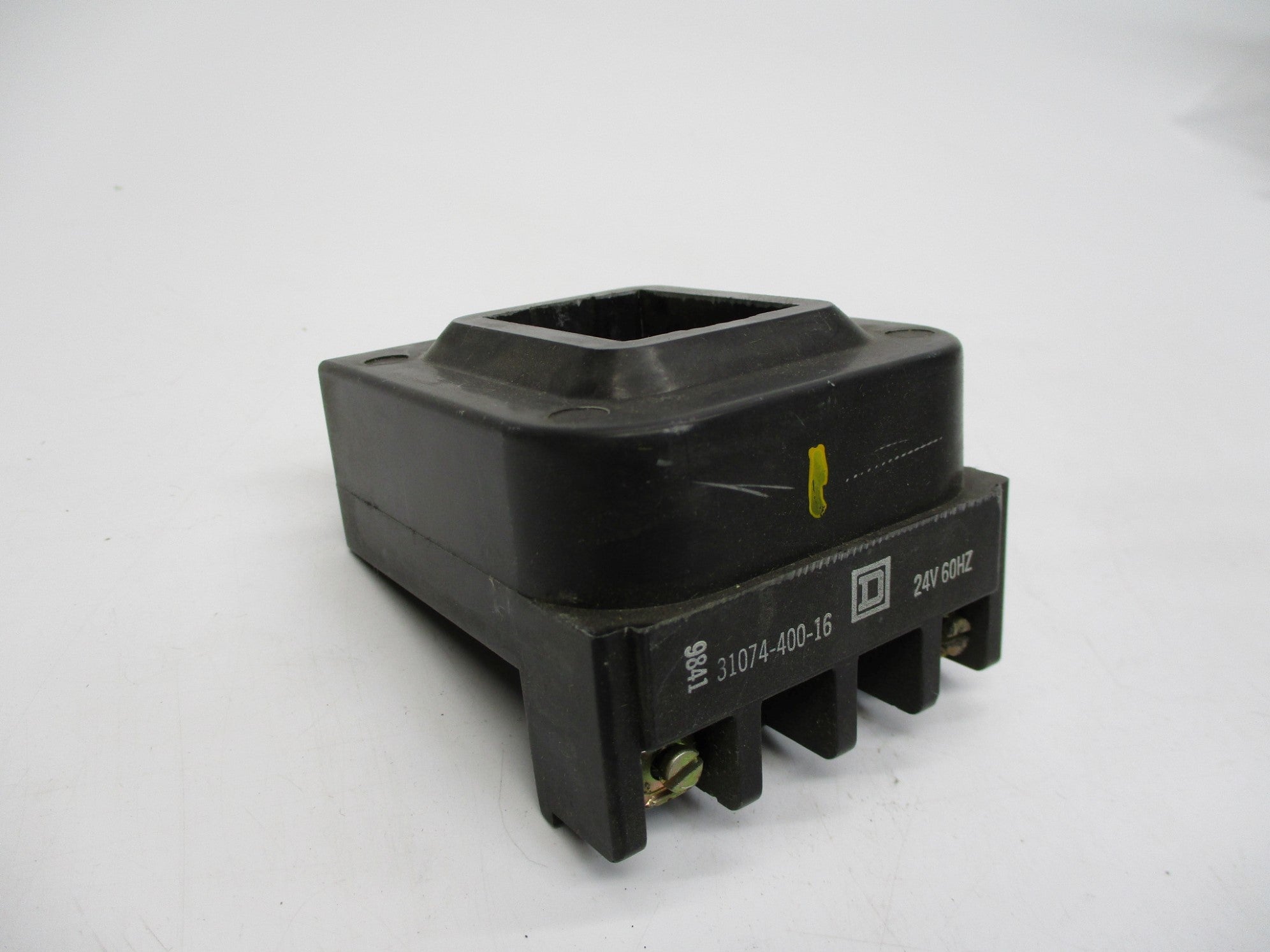 SQUARE D 31074-400-16 24V NSMP