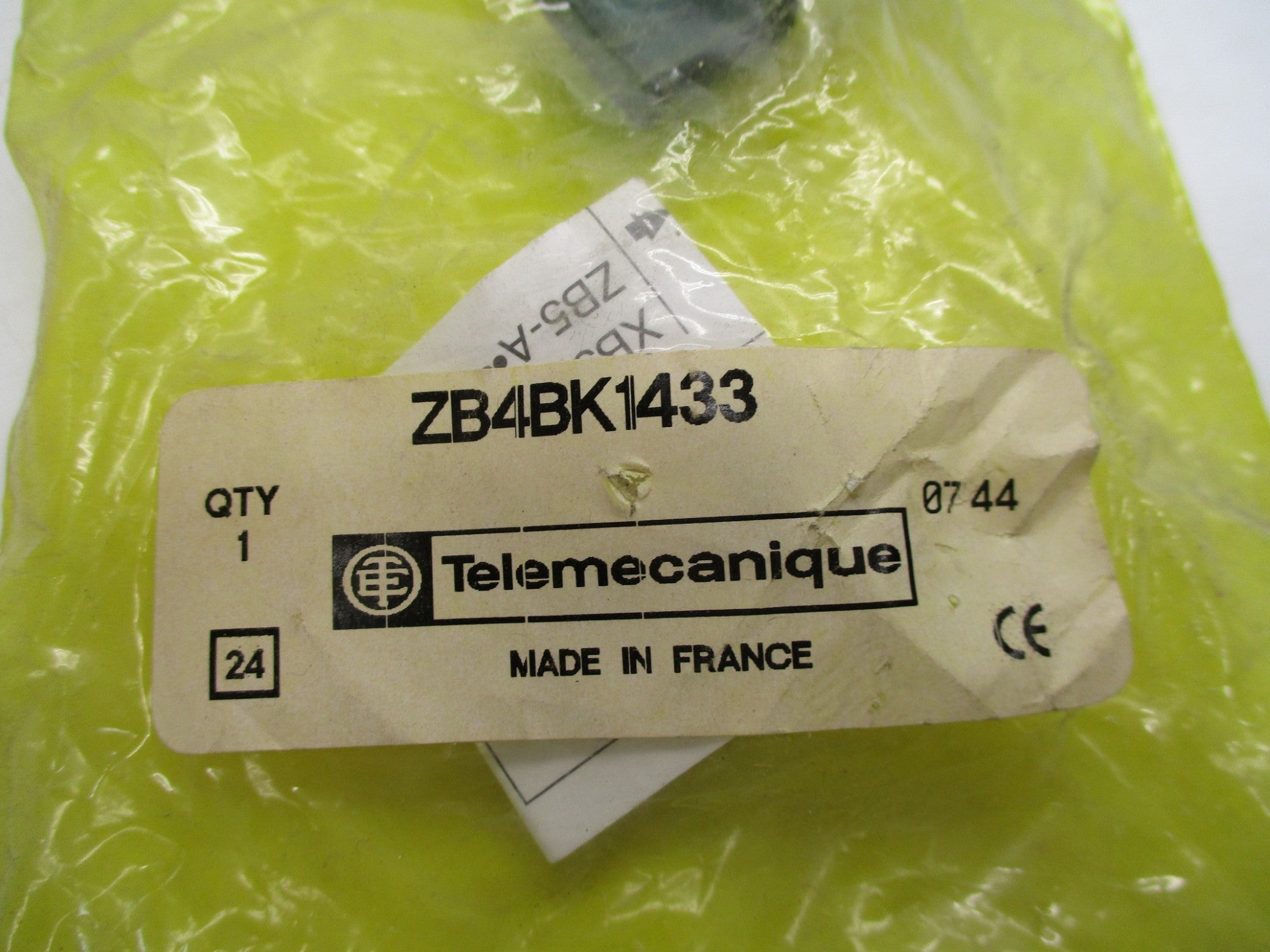 TELEMECANIQUE ZB4BK1433 NSMP