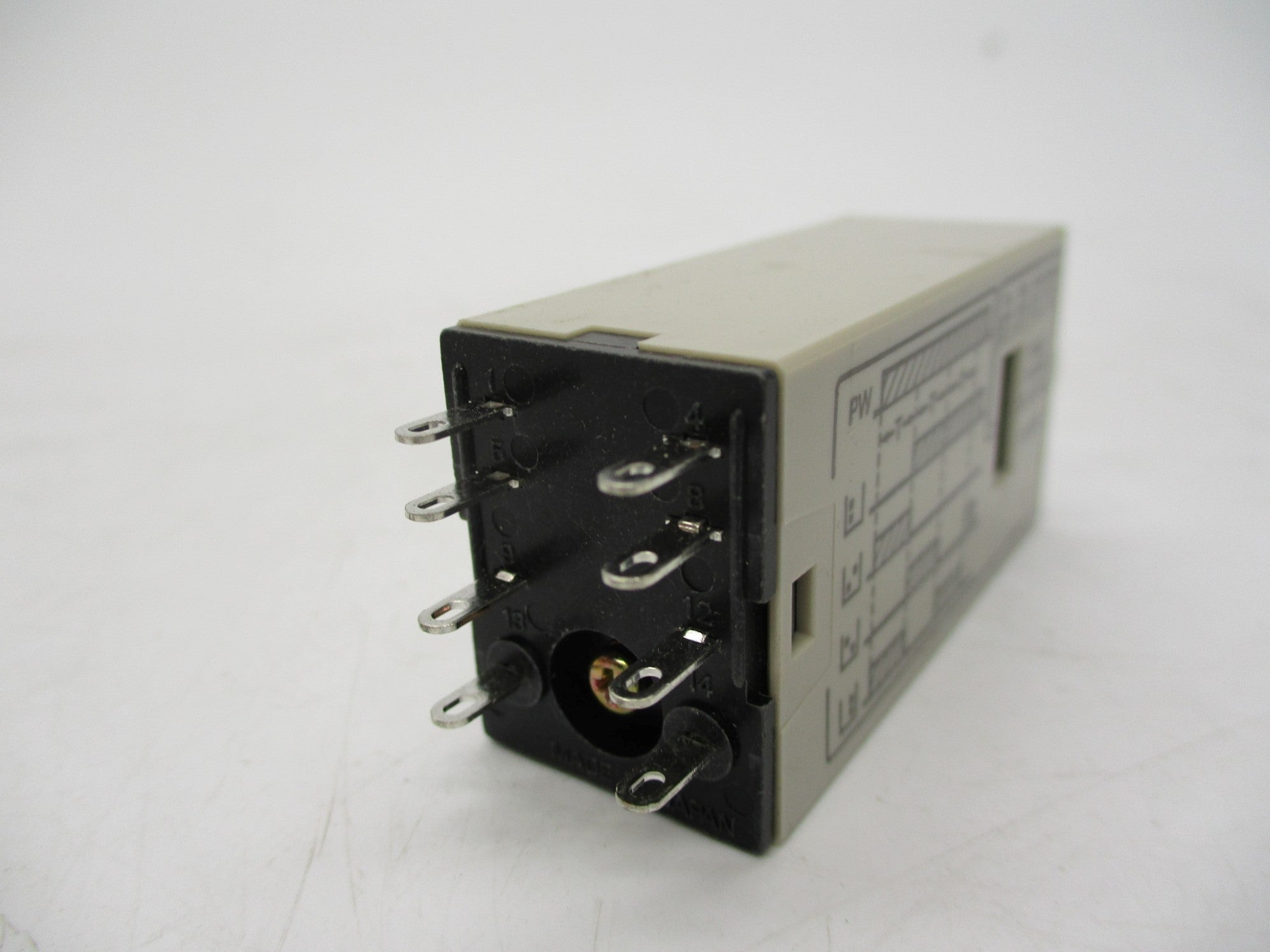 OMRON H3YN-2 100-120V NSMP