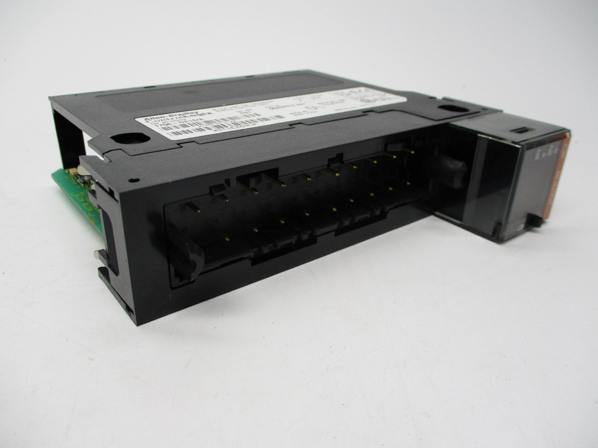 ALLEN BRADLEY 1756-OA16 SER. A F/W: 2.3 UNMP