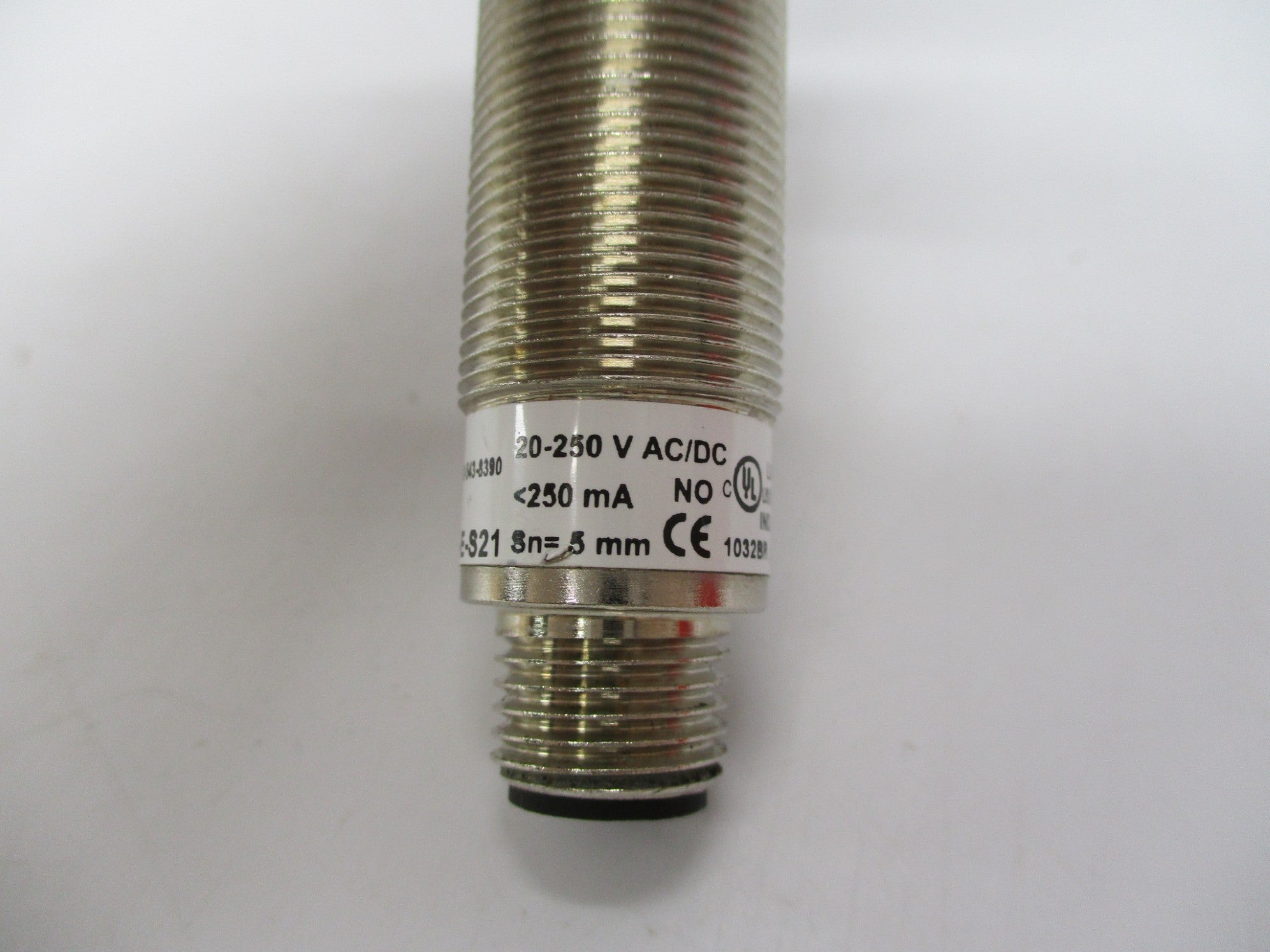 BALLUFF BES516-211-E5-E-S21 BES028P 20-250VAC/DC NSNP