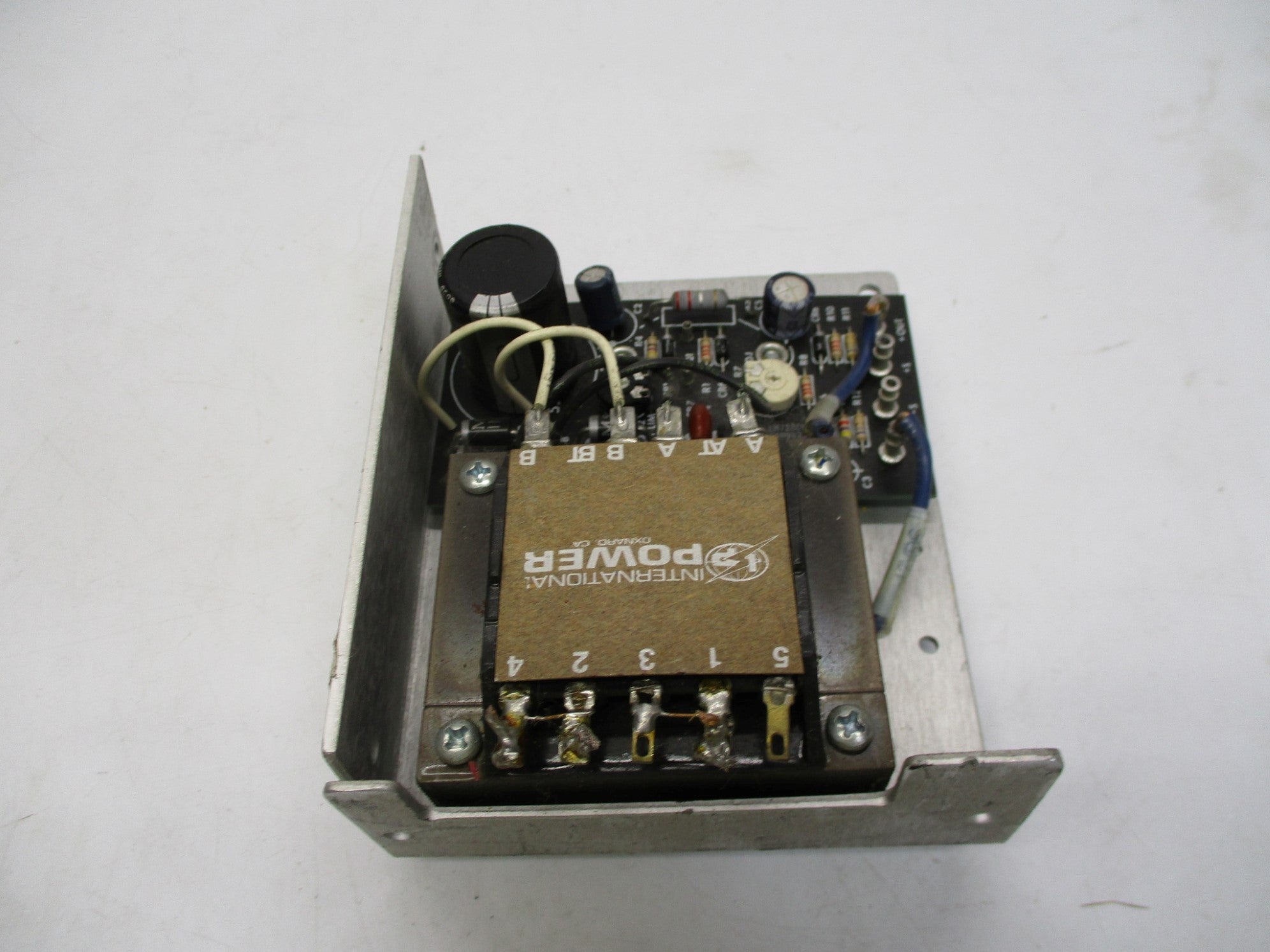 INTERNATIONAL POWER IHB12-1.7 12VDC 1.7A NSNP