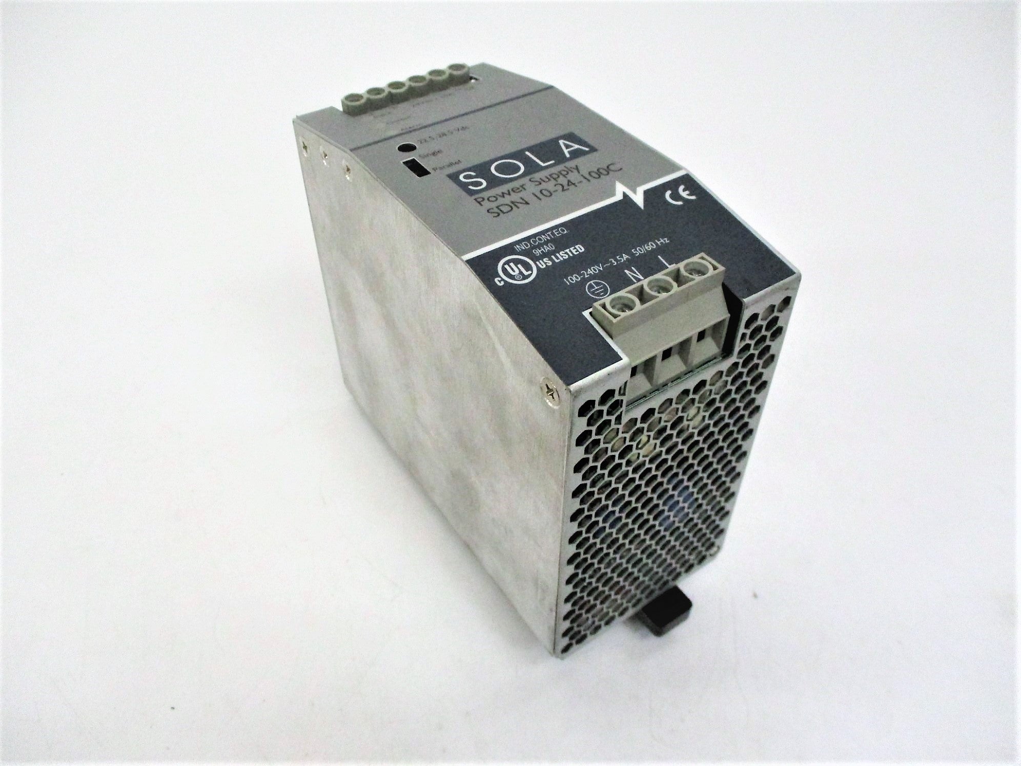 SOLA SDN10-24-100C UNMP