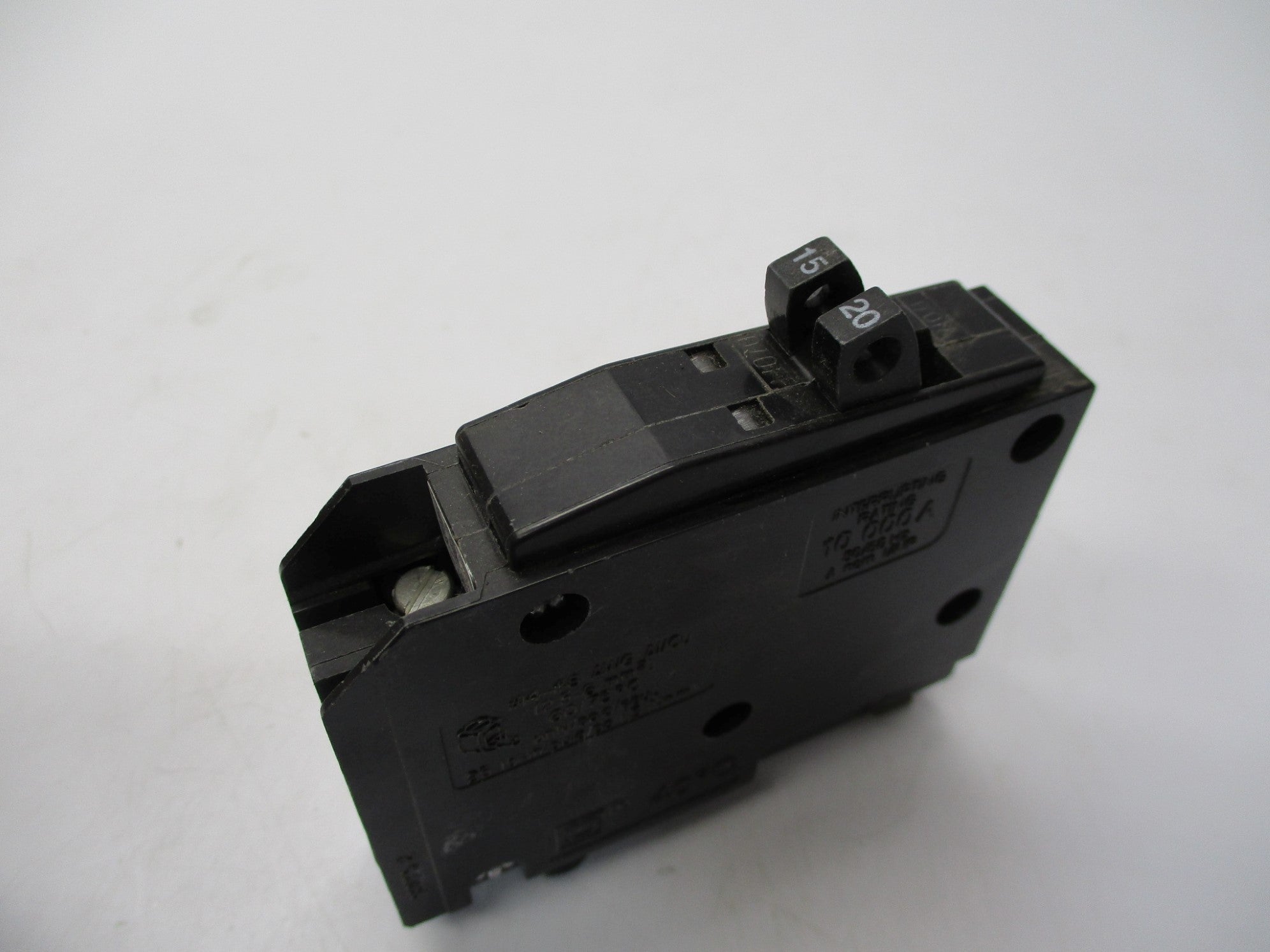 SQUARE D QO1520 15/20A 120/240V NSNP