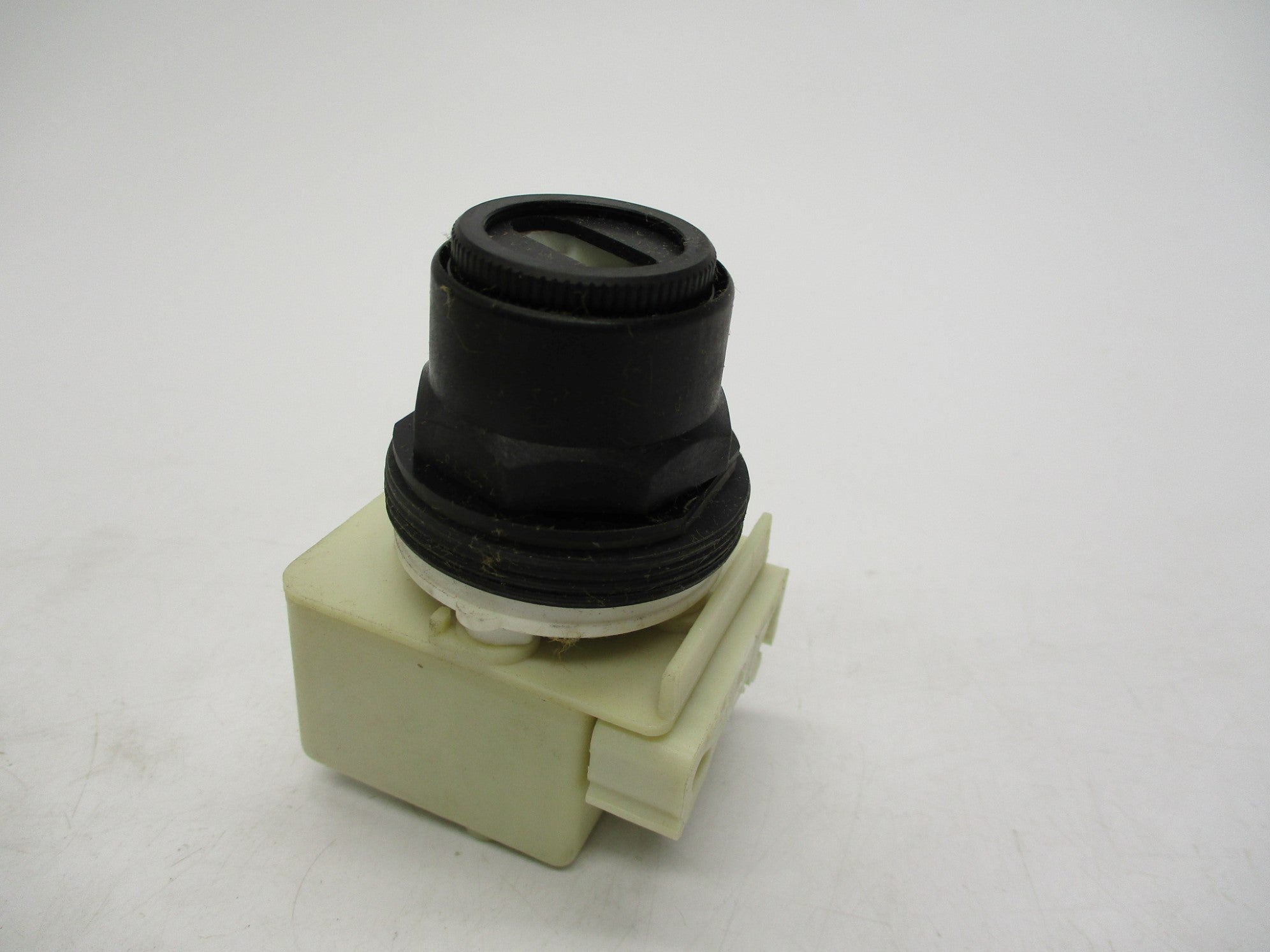 SQUARE D 9001SK11J35 SER. H NSMP