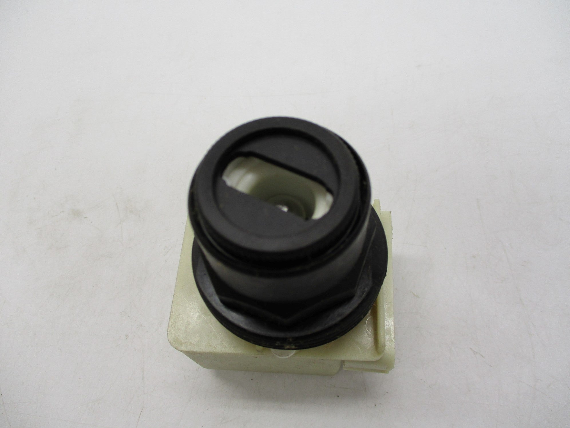 SQUARE D 9001SK11J35 SER. H NSMP
