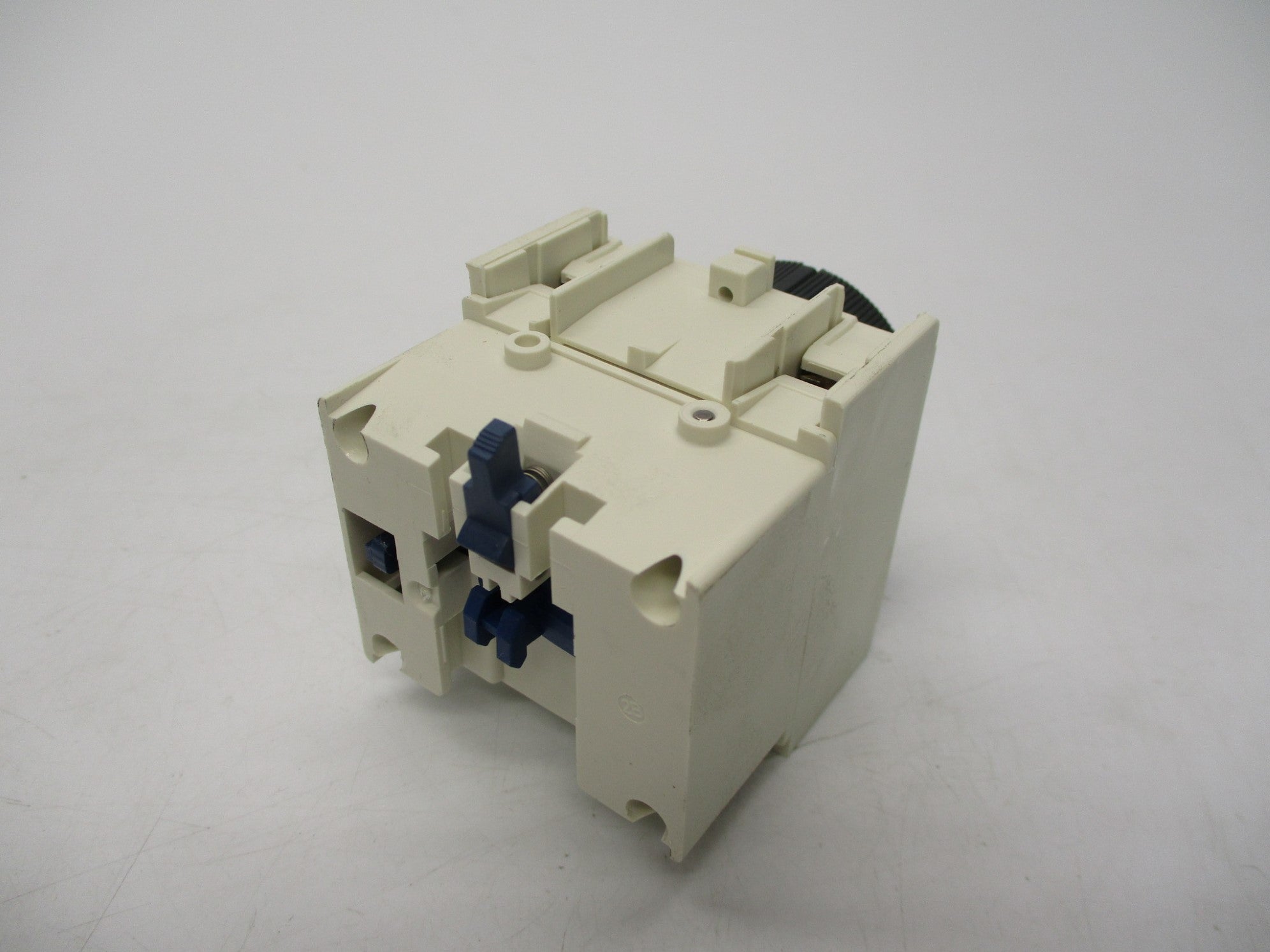 SCHNEIDER ELECTRIC LADT4 NSMP