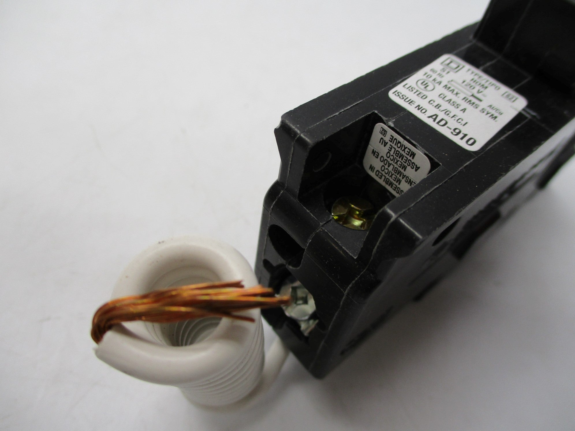 SQUARE D HOM120GFI 20A 120V NSMP