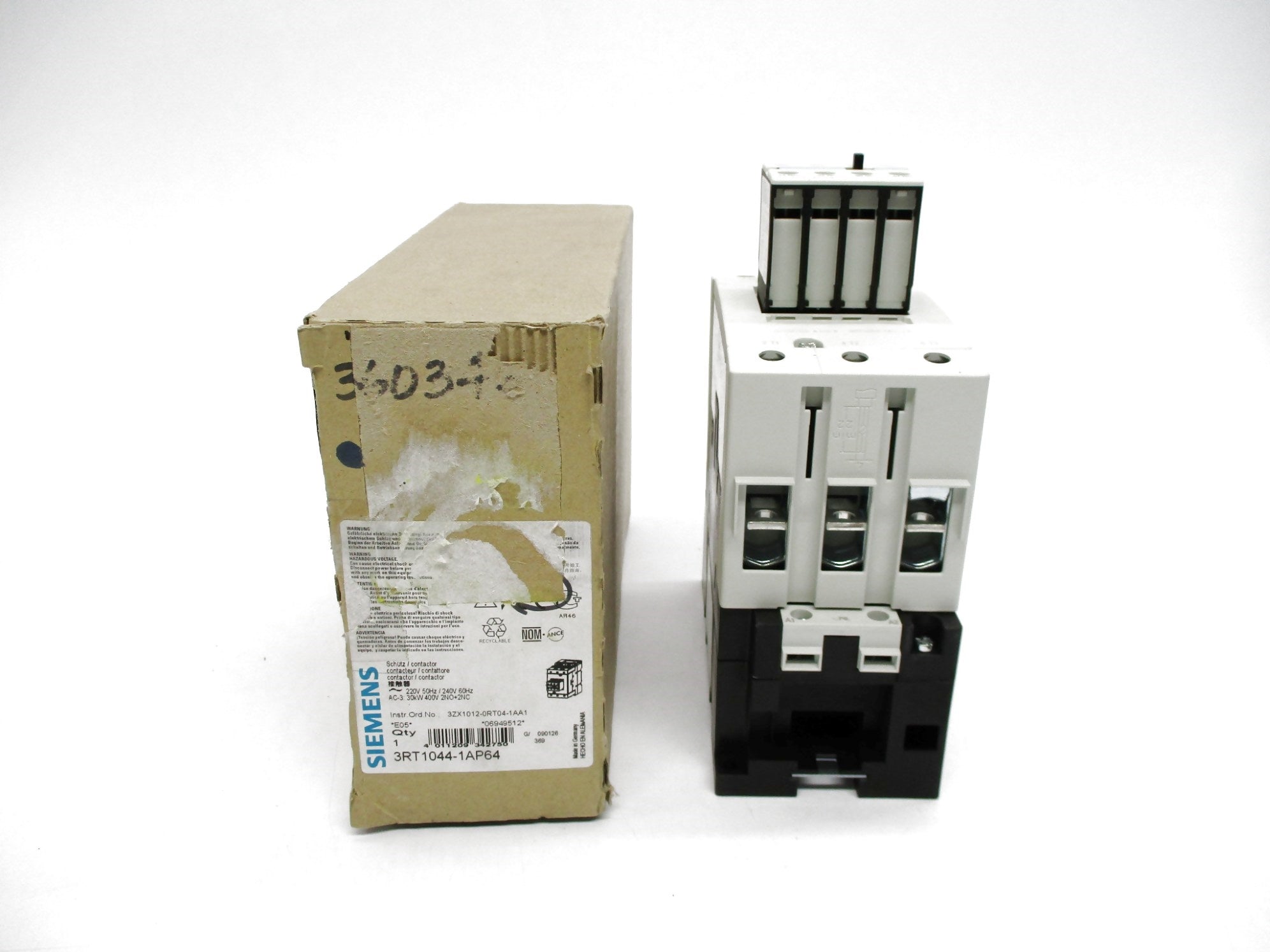 SIEMENS 3RT1044-1AP64 240V NSMP