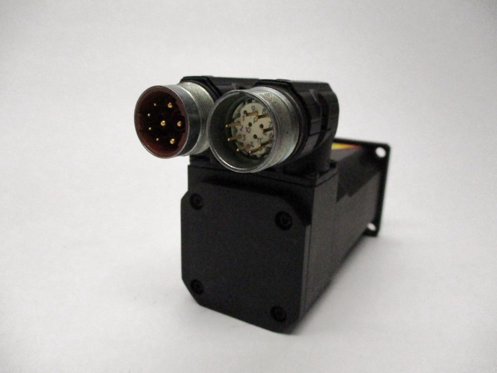 BECKHOFF AM227M-0000 480VAC 0.8A NSMP